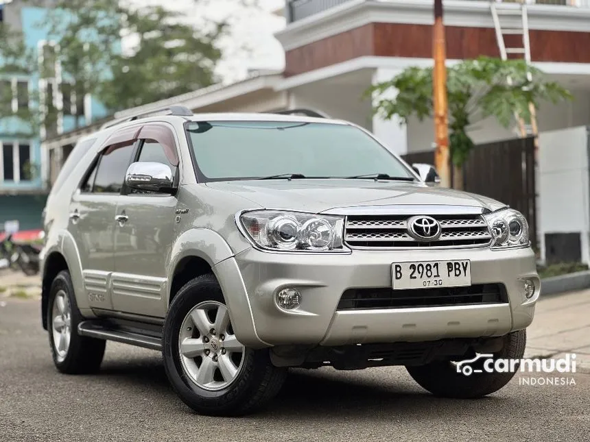 2010 Toyota Fortuner G Lux SUV