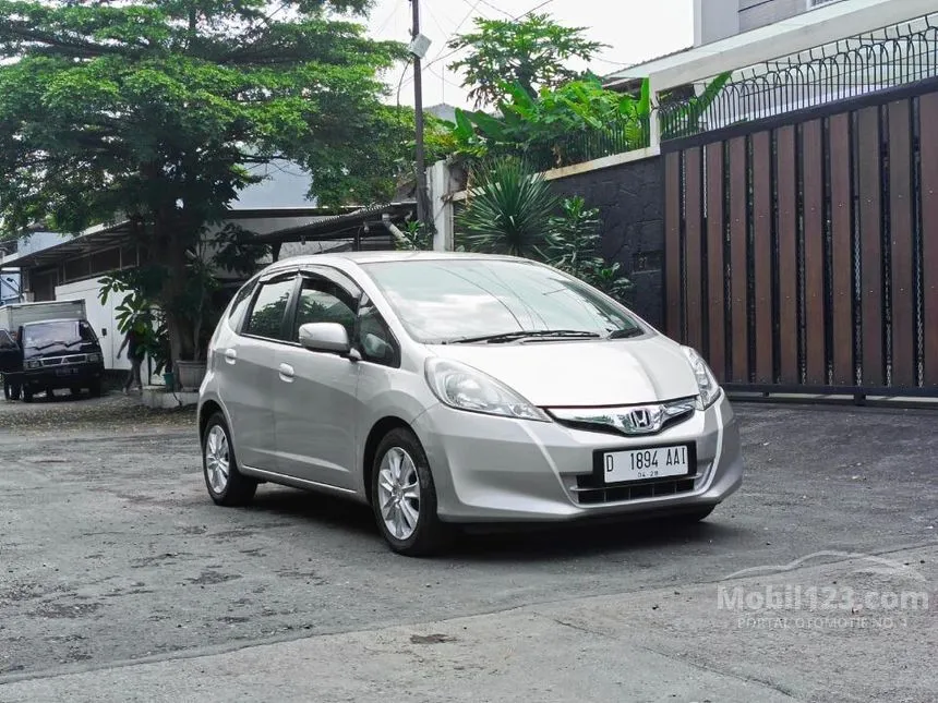 2013 Honda Jazz S Hatchback