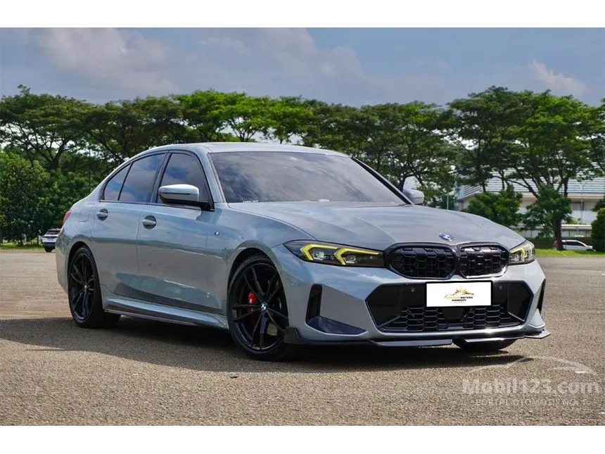 2024 BMW 330i M Sport Pro Sedan