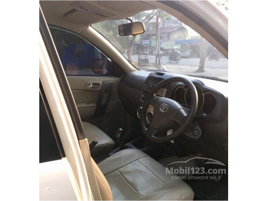 2014 Toyota Hilux G Dual Cab Pick-up