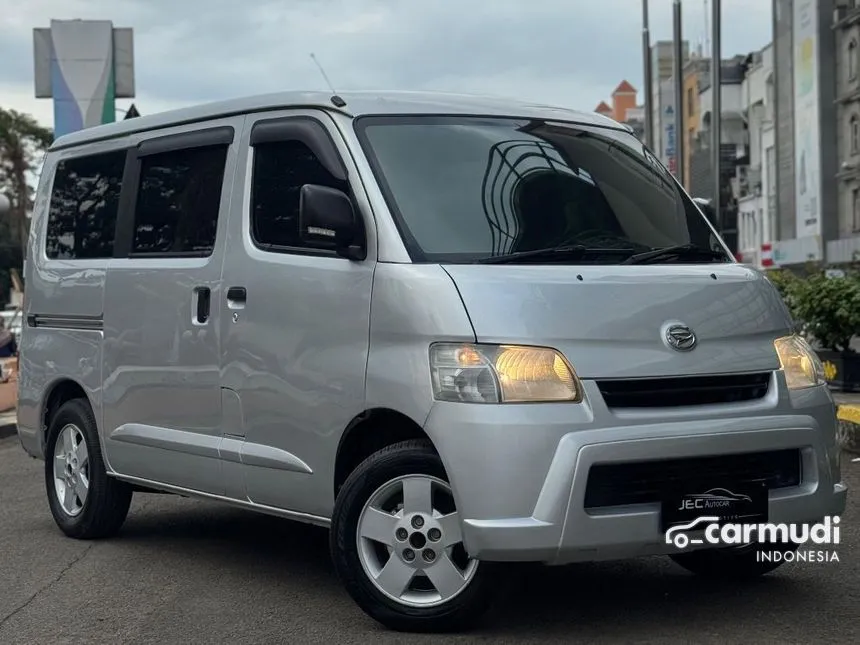 2014 Daihatsu Gran Max Mini Bus D PS Van