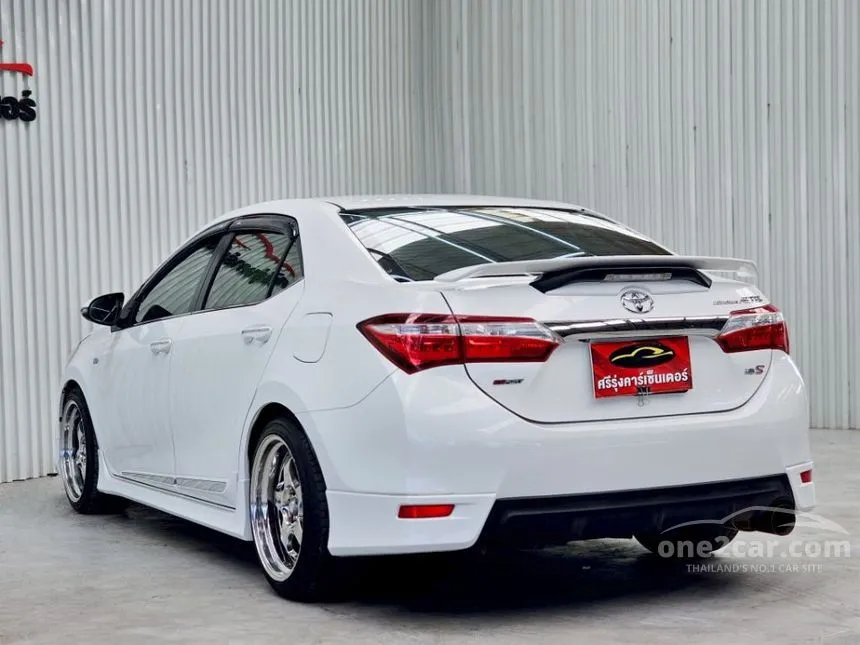 2015 Toyota Corolla Altis S Sedan