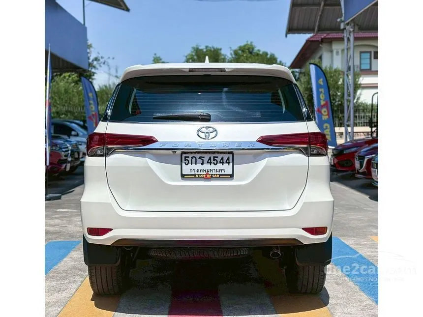 2019 Toyota FORTUNER V SUV