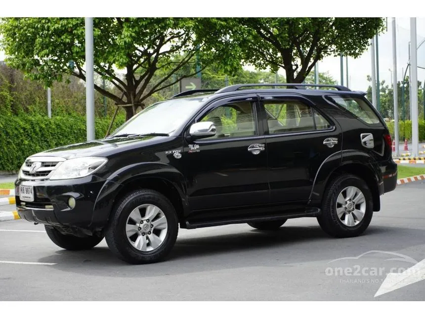 2005 Toyota FORTUNER V SUV