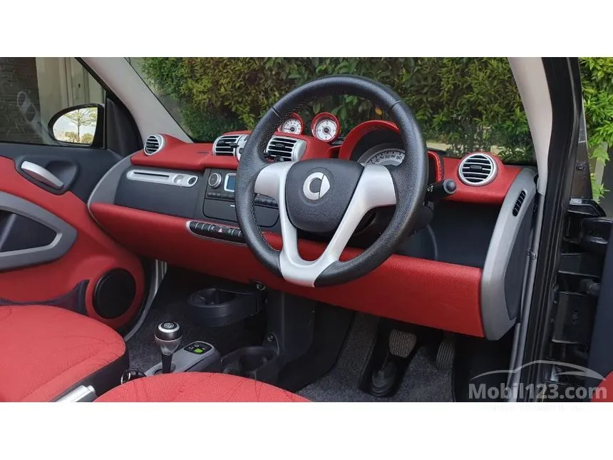 2013 smart fortwo Passion Convertible