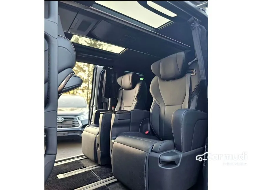 2024 Toyota Alphard G MPV