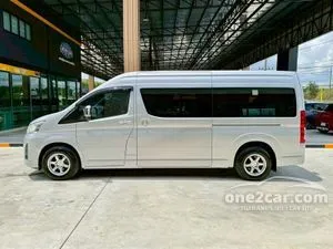 2019 Toyota Commuter 2.8 Van