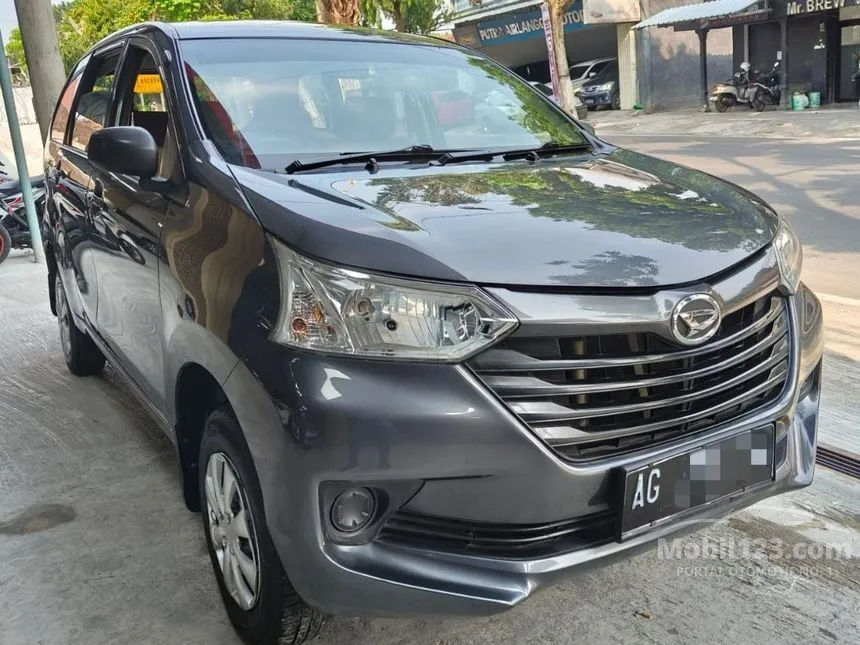 Jual Mobil Daihatsu Xenia 2016 D 1.0 di Jawa Timur Manual MPV Abu
