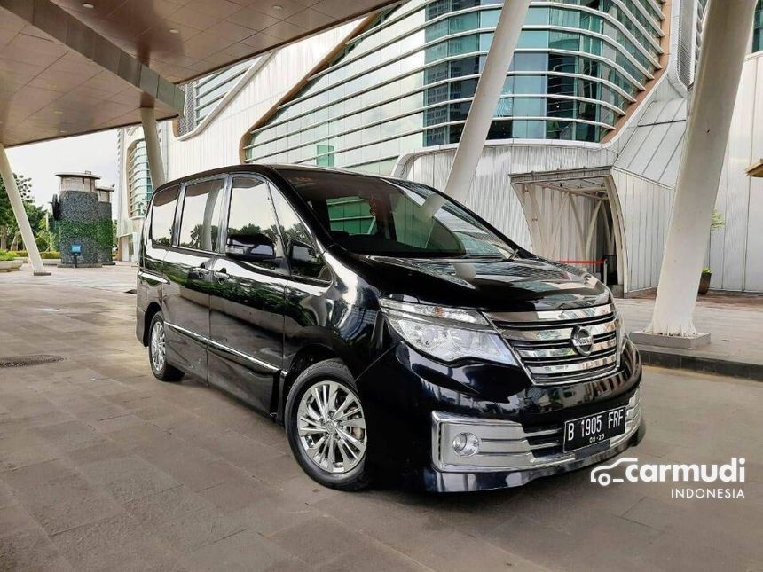 Nissan serena 2015