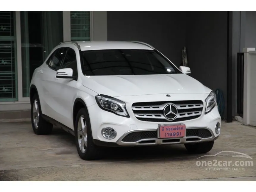 2020 Mercedes-Benz GLA200 Urban SUV
