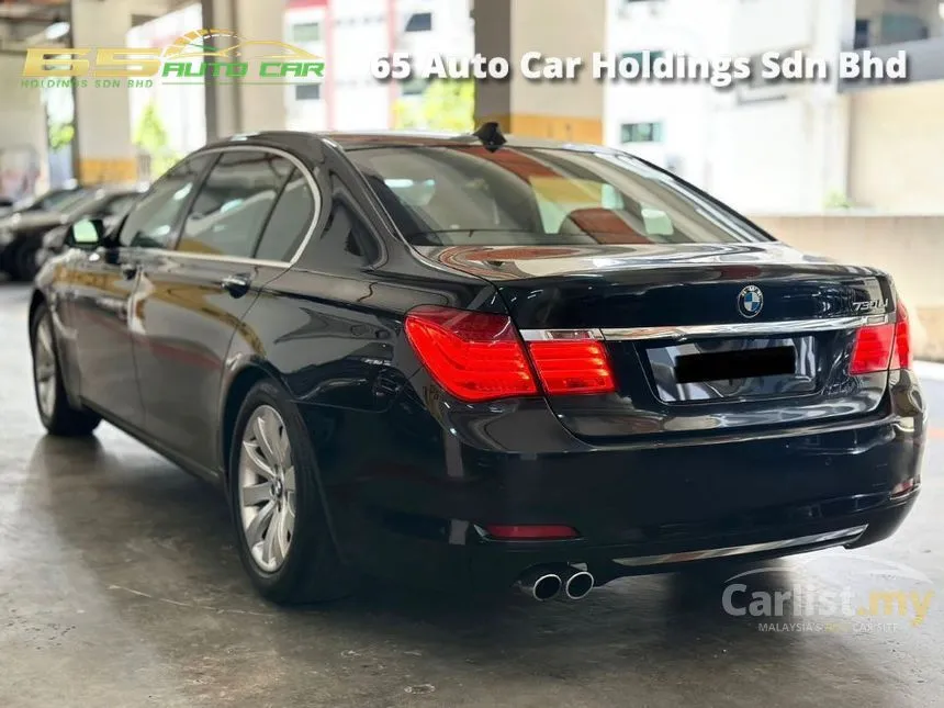 2011 BMW 730Li Sedan