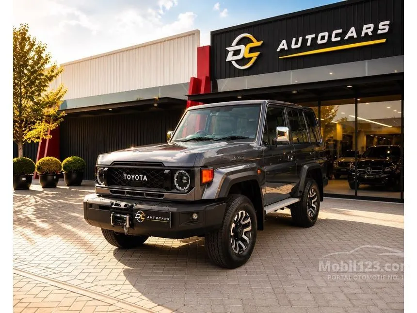 2025 Toyota Land Cruiser 70 LX SUV
