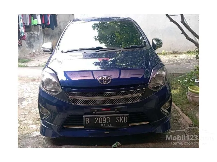 Jual Mobil Toyota Agya 2015 TRD Sportivo 1.0 di Jawa Barat Manual Hatchback Biru Rp 90.000.000