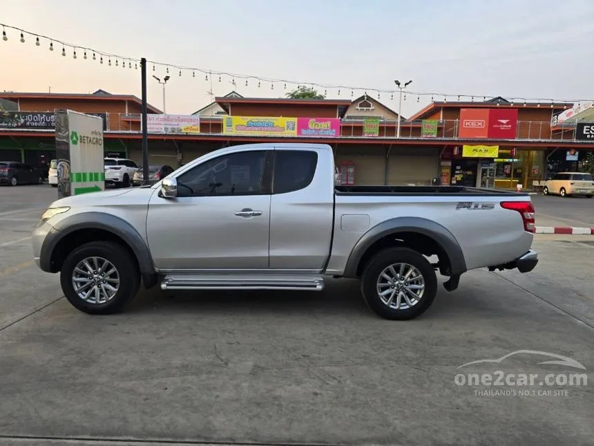 2015 Mitsubishi TRITON GLS Plus Mega Cab Pickup