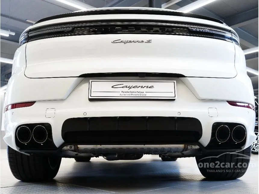 2026 Porsche CAYENNE S E-Hybrid Coupe