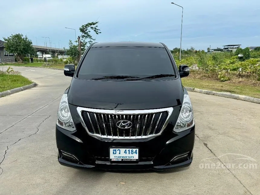 2016 Hyundai H-1 Deluxe Van