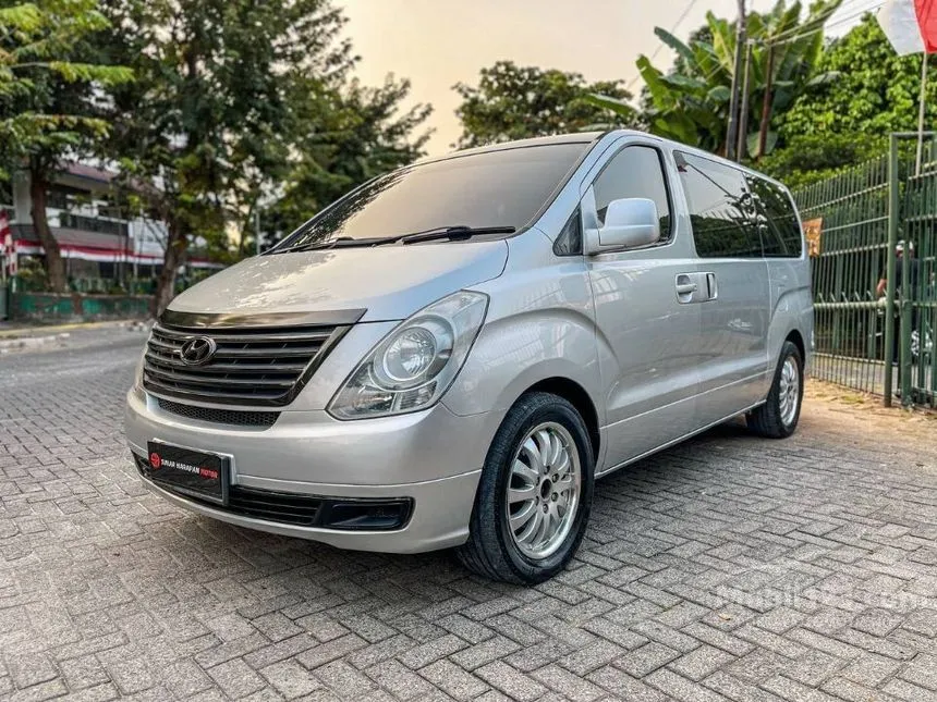 Jual Mobil Hyundai Starex 2011 Mover CRDi 2.5 di DKI Jakarta Manual MPV Abu