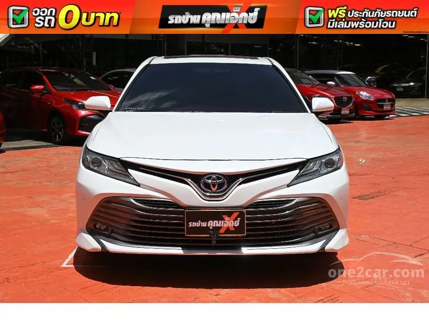 2019 Toyota CAMRY Hybrid Sedan