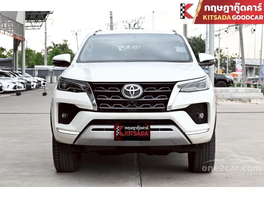 2022 Toyota FORTUNER V SUV