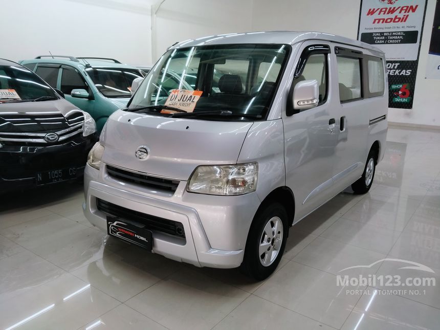 Jual Mobil Daihatsu Gran Max 2010 D 1.5 di Jawa Timur Manual Van Silver 