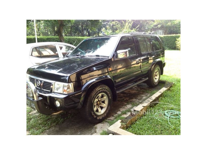 Jual Mobil Nissan Terrano 2004 Spirit S2 2.4 di DKI 