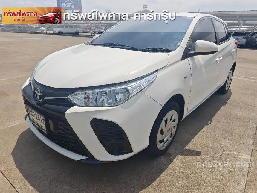 2022 Toyota YARIS Entry Hatchback