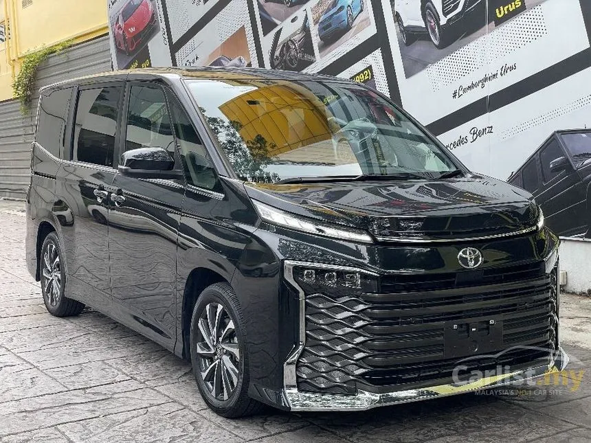 2022 Toyota Voxy S-Z MPV