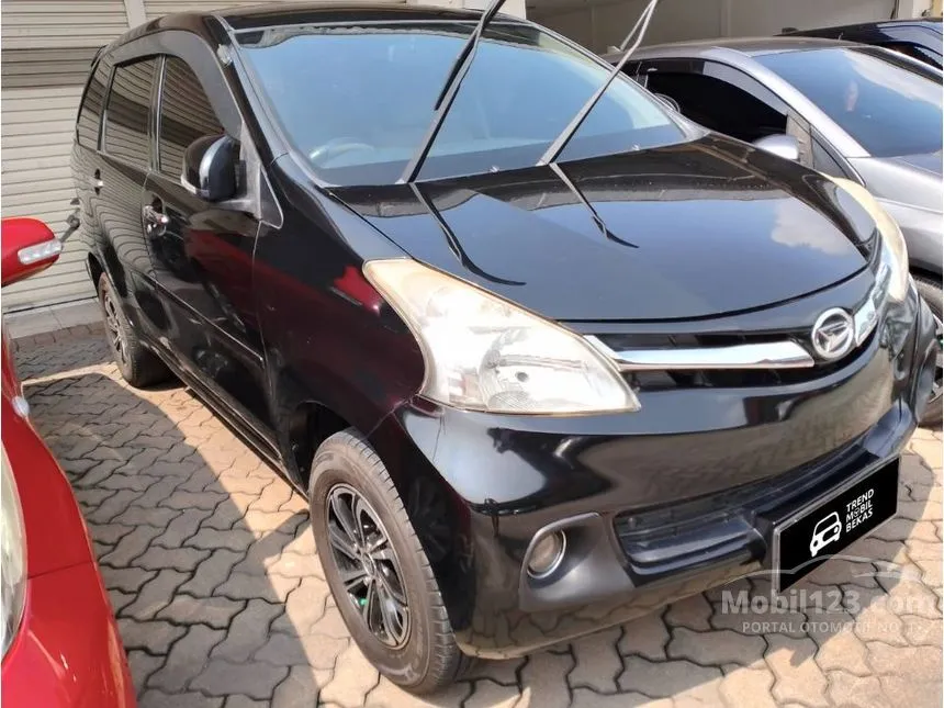 2013 Daihatsu Xenia R Deluxe Airbag MPV