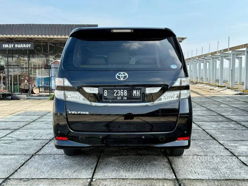 2011 Toyota Vellfire V MPV