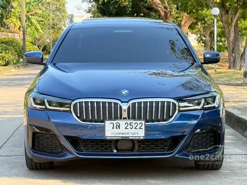 2022 BMW 530e M Sport Sedan