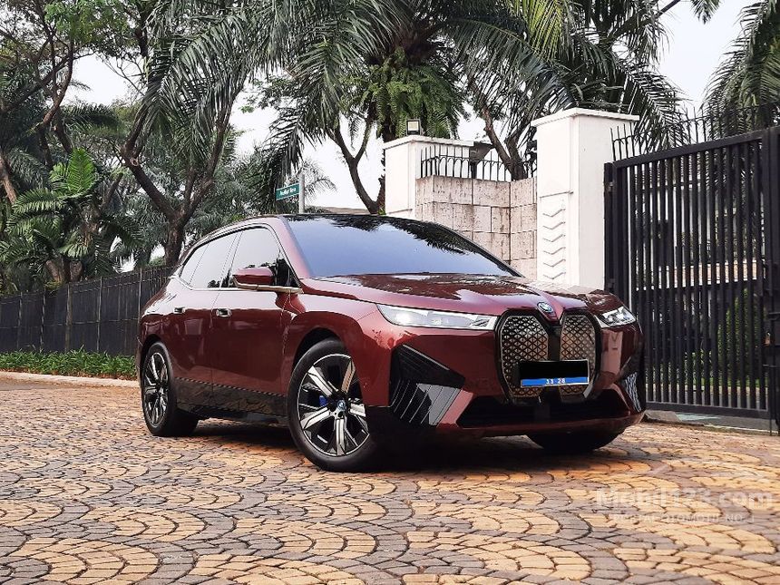 Jual Mobil BMW iX 2023 xDrive40 Sport di DKI Jakarta Automatic Wagon ...