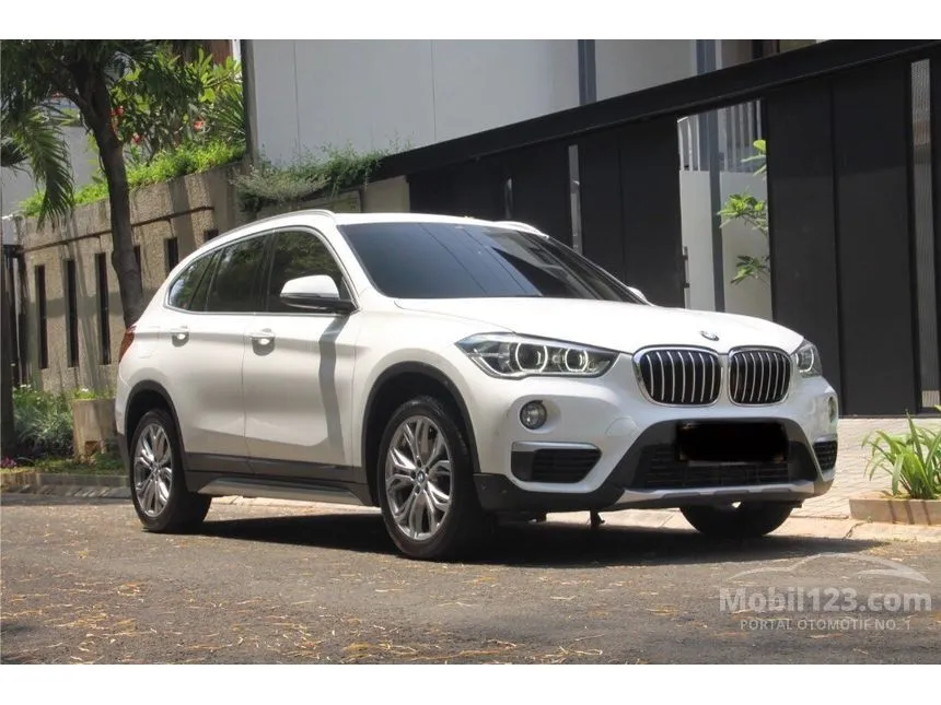 Jual Mobil BMW X1 2019 sDrive18i xLine 1.5 di DKI Jakarta Automatic SUV Putih Rp 490.000.000