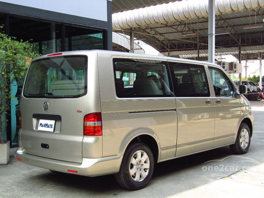 2005 Volkswagen Caravelle TDi Van