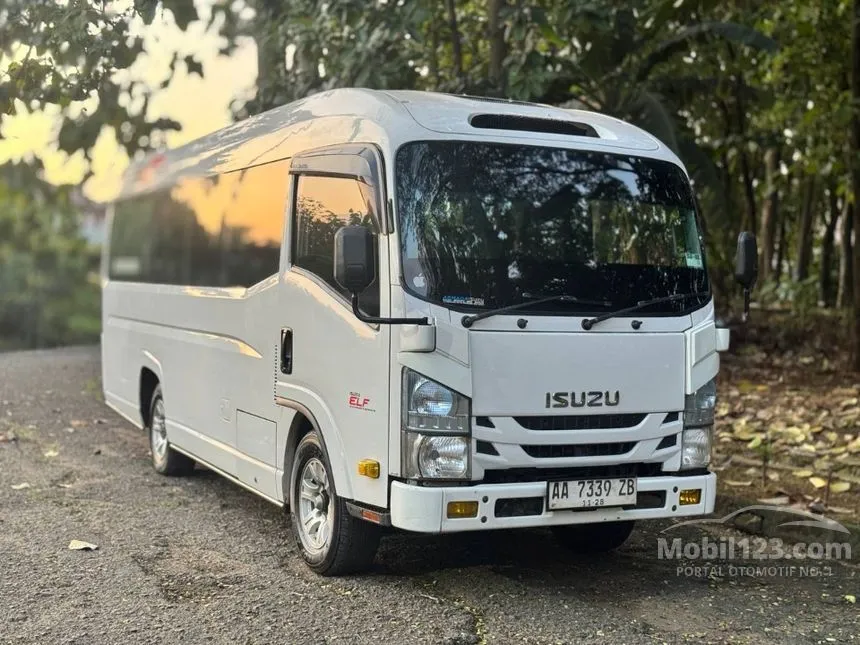 2018 Isuzu Elf NLR 55 B Bus