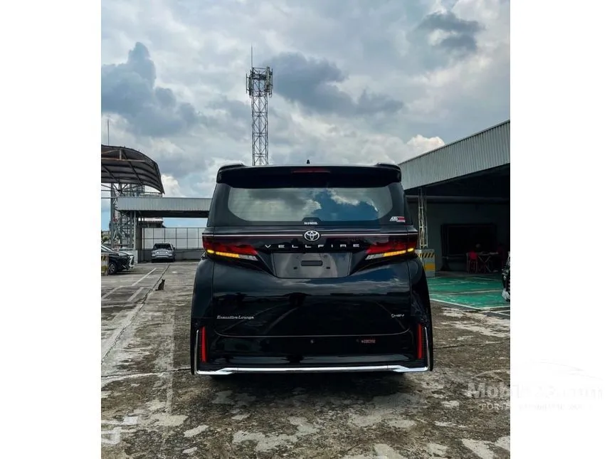 2025 Toyota Vellfire HEV VIP (Non Premium Color) MPV