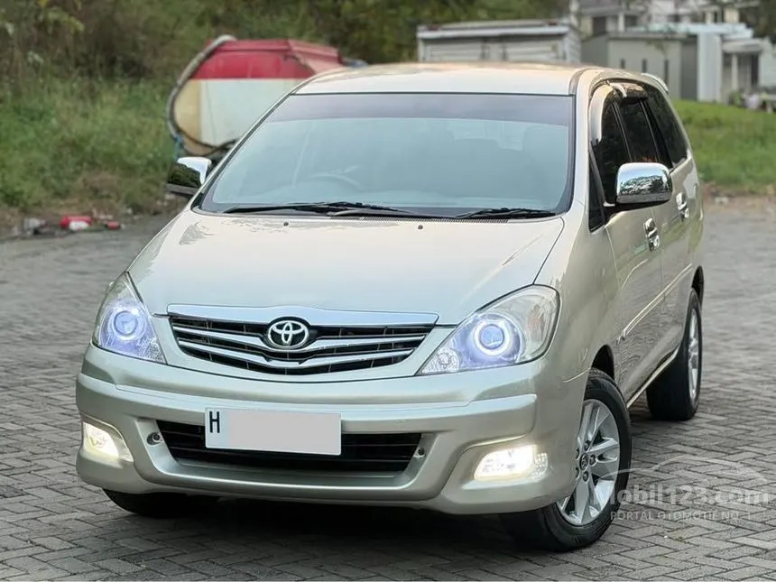 2010 Toyota Kijang Innova V MPV
