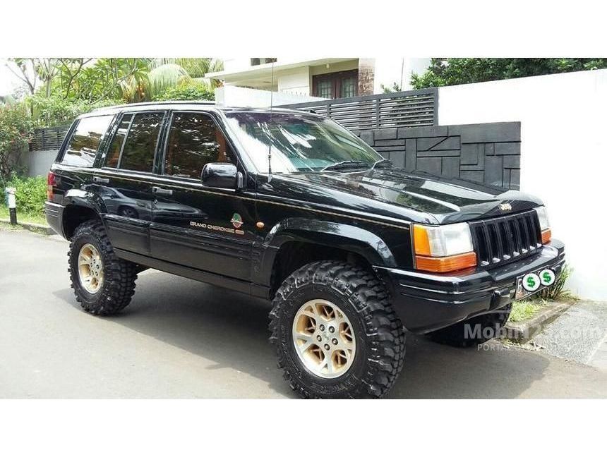 Jual Mobil  Jeep  Grand Cherokee  2001 Limited 4 7 di DKI 