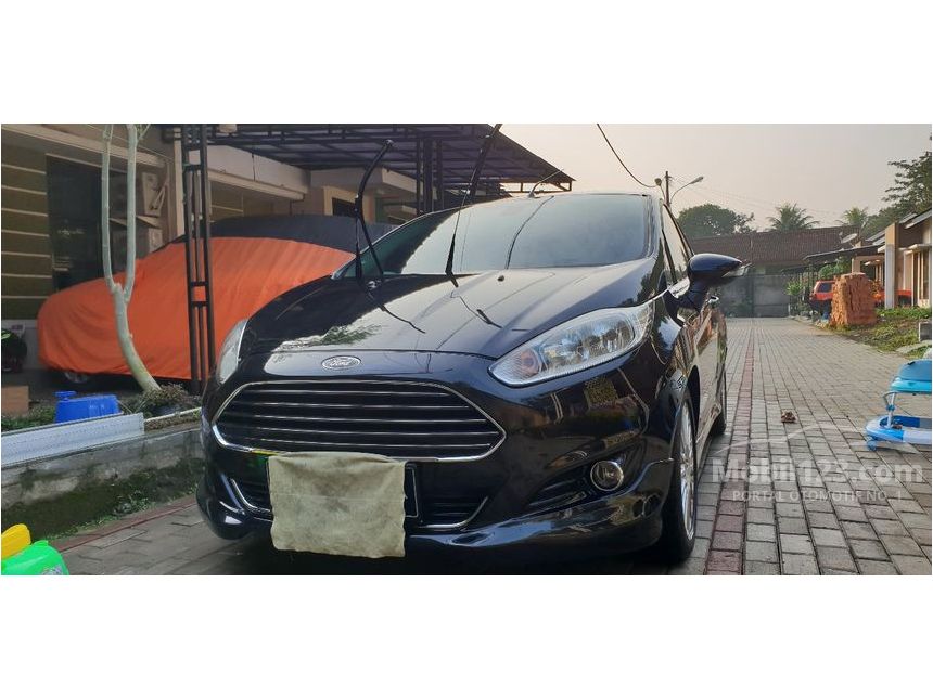 Jual Mobil  Ford  Fiesta  2014 Sport 1 5 di Jawa  Barat  