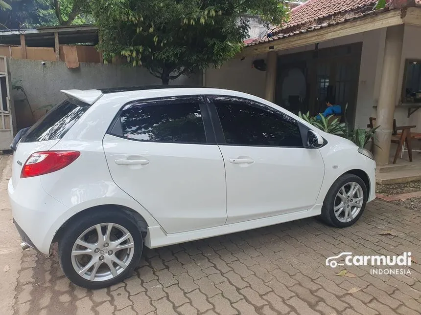 2011 Mazda 2 R Hatchback