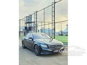 2016 Mercedes-Benz E300 2.0 Avantgarde Sedan