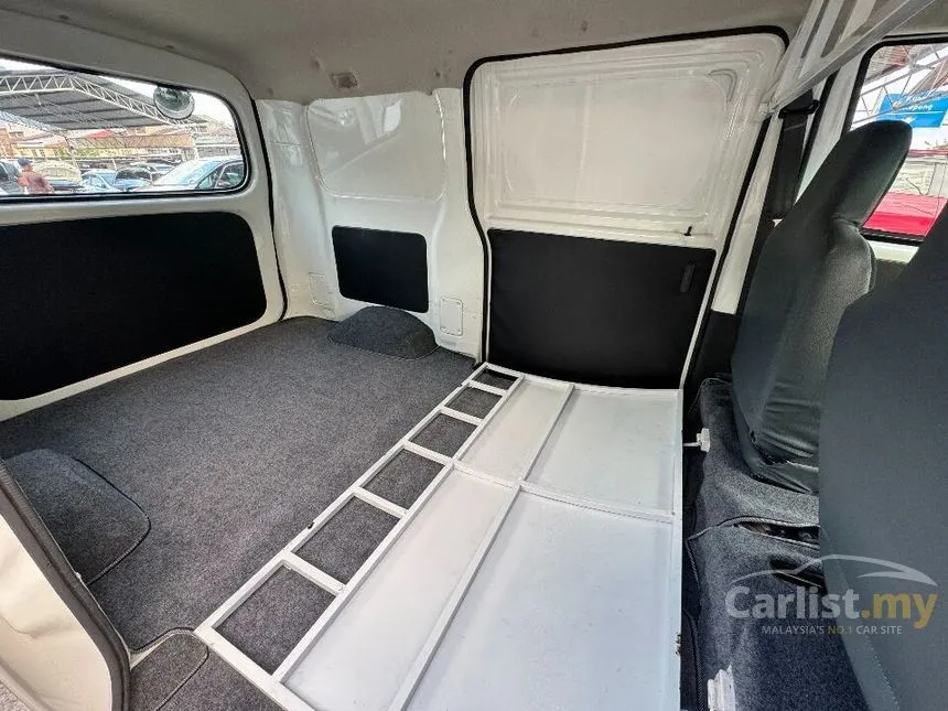 2011 Daihatsu Gran Max Panel Van