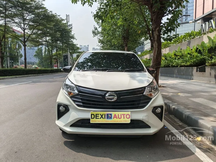 2022 Daihatsu Sigra R Deluxe MPV