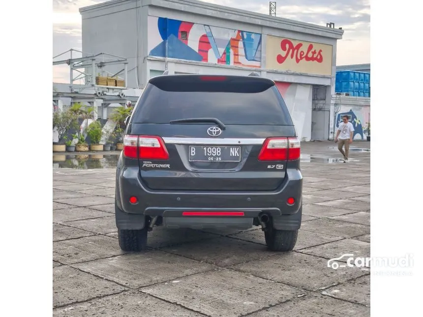 2010 Toyota Fortuner G Lux 4X2 SUV