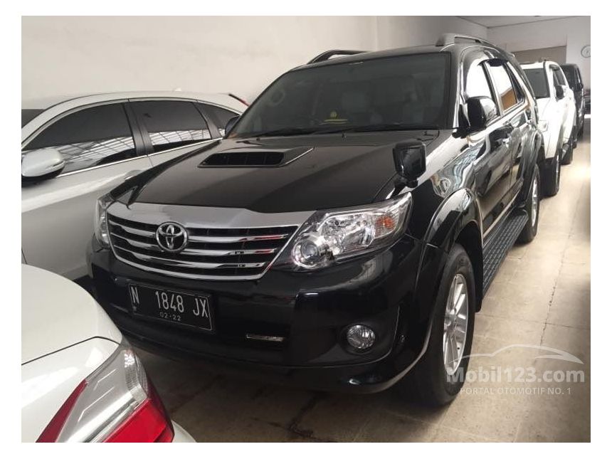 Jual Mobil  Toyota Fortuner  2013 G 2 5 di Jawa Timur 