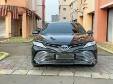 2019 Toyota Camry Hybrid 2.5 HV Sedan dp 25 km 16 hitam (14)