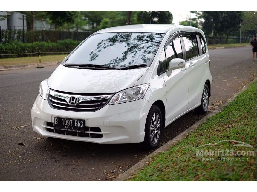 Jual Mobil  Honda  Freed  2013 S 1 5 di DKI Jakarta Automatic 