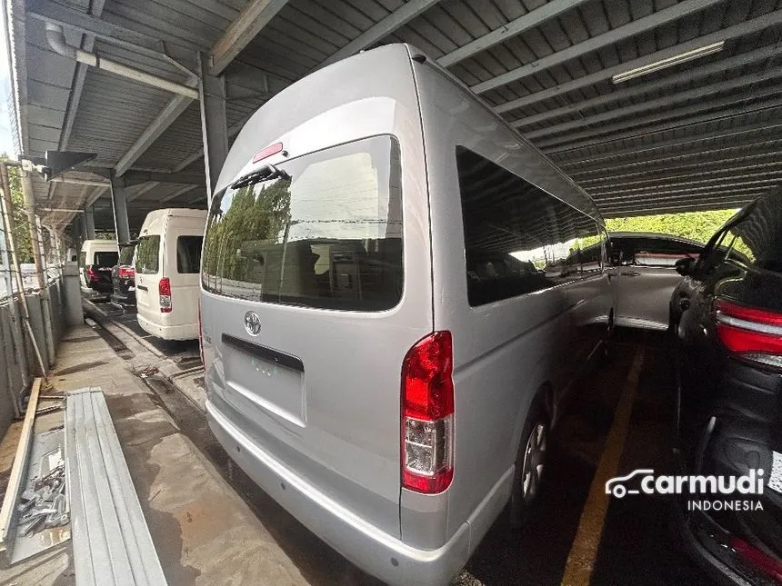 2024 Toyota Hiace Commuter Van Wagon