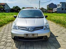 Nissan Grand Livina 1.5 SV MPV 2011 ,Sangat Istimewa Sekali
