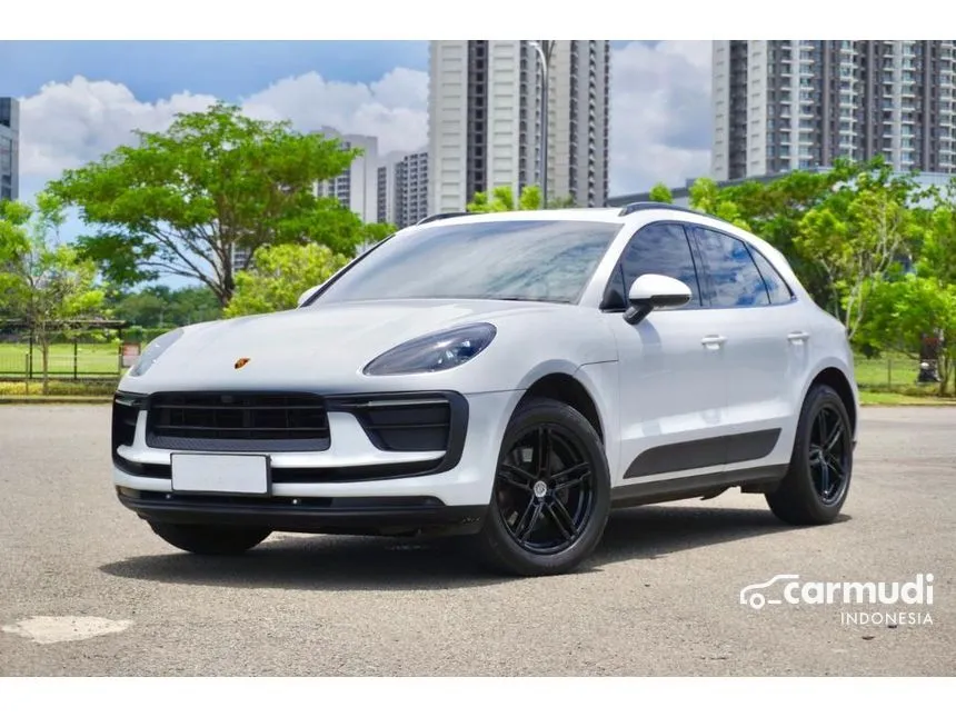 2014 Porsche Macan SUV
