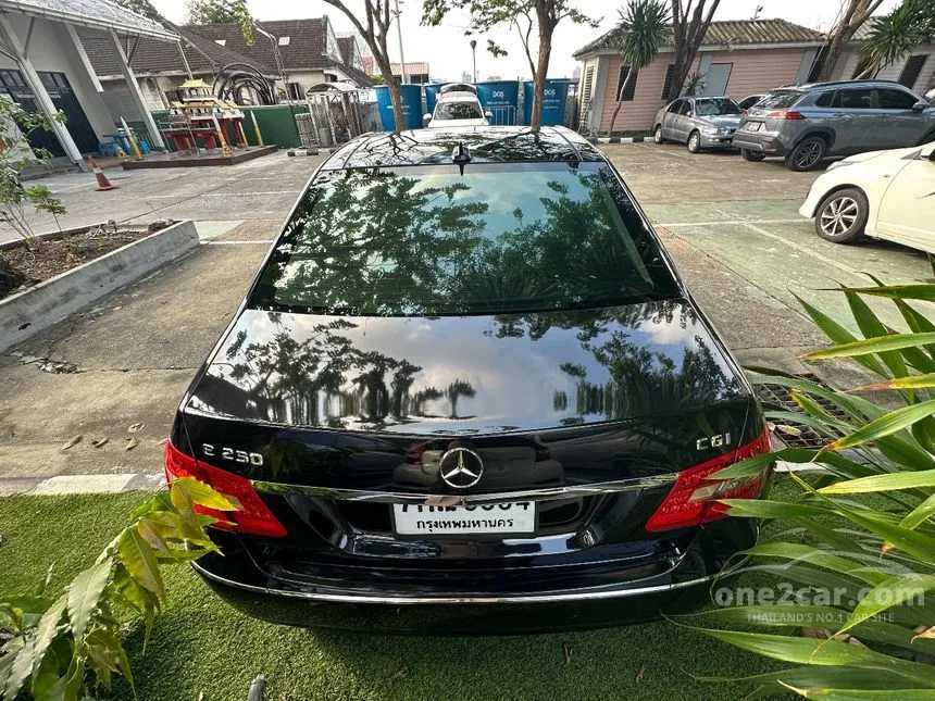 2011 Mercedes-Benz E250 CGI Avantgarde Sedan